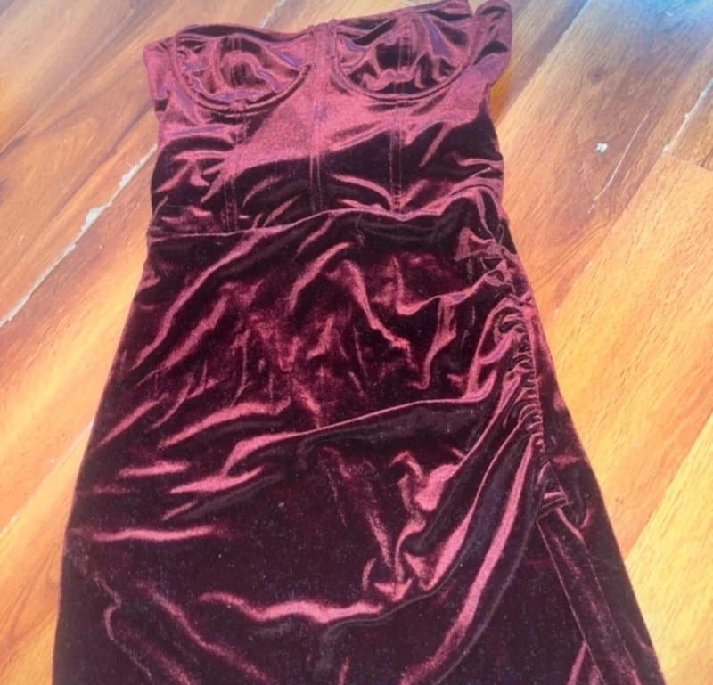 Bershka Bershka velvet burgundy dress size small
