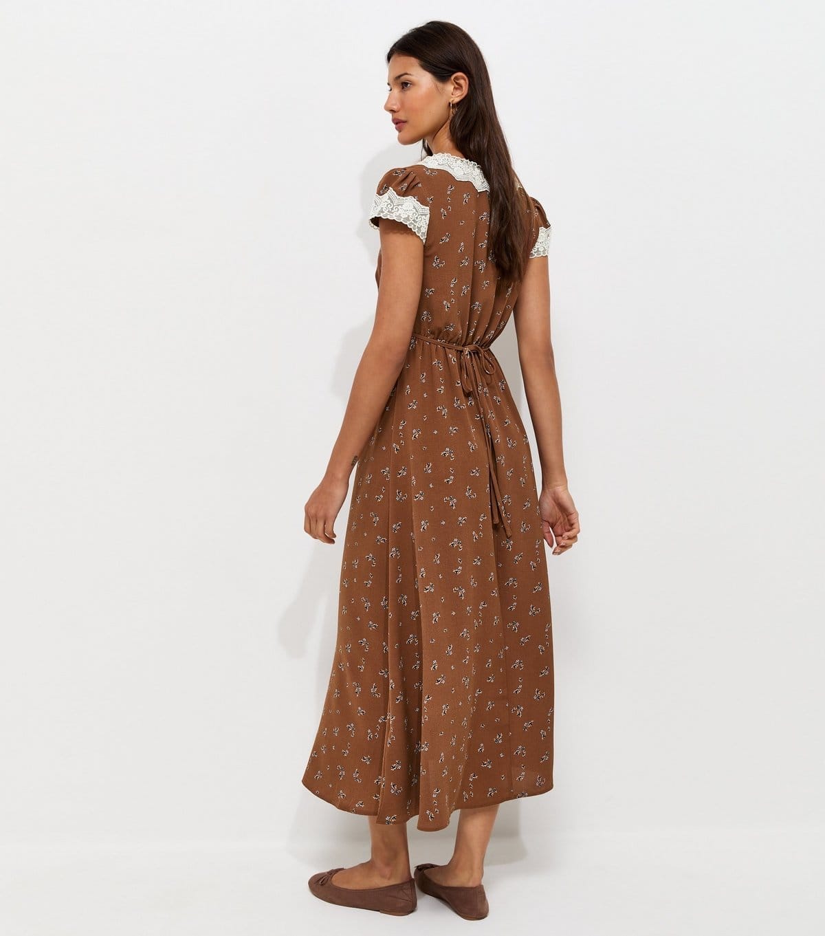 New Look Women's Brown Ditsy Print Lace Trim Midi Tea Dress New Look - 4