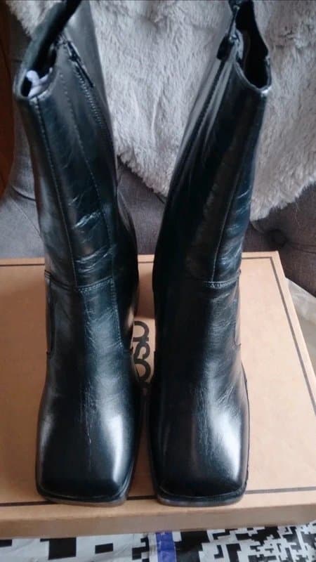ASOS Asos Rover leather boots. Size 7.