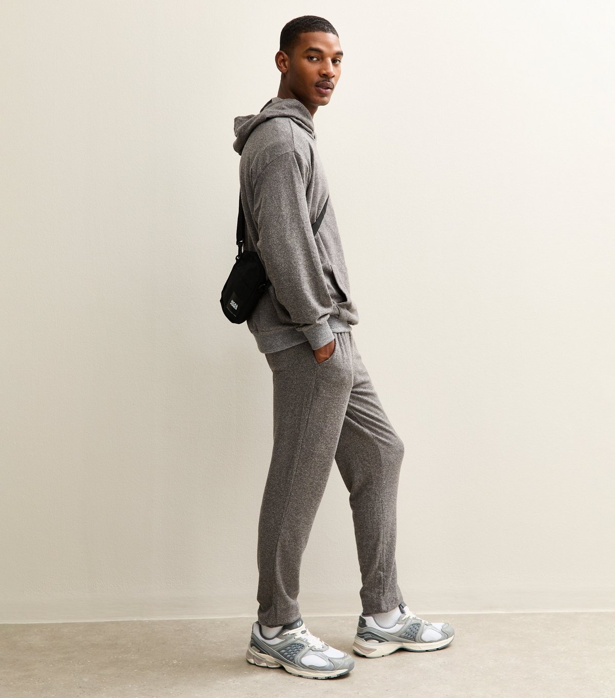 New Look Men's Grey Relaxed Super Soft Tapered Leg Jogger New Look - 3