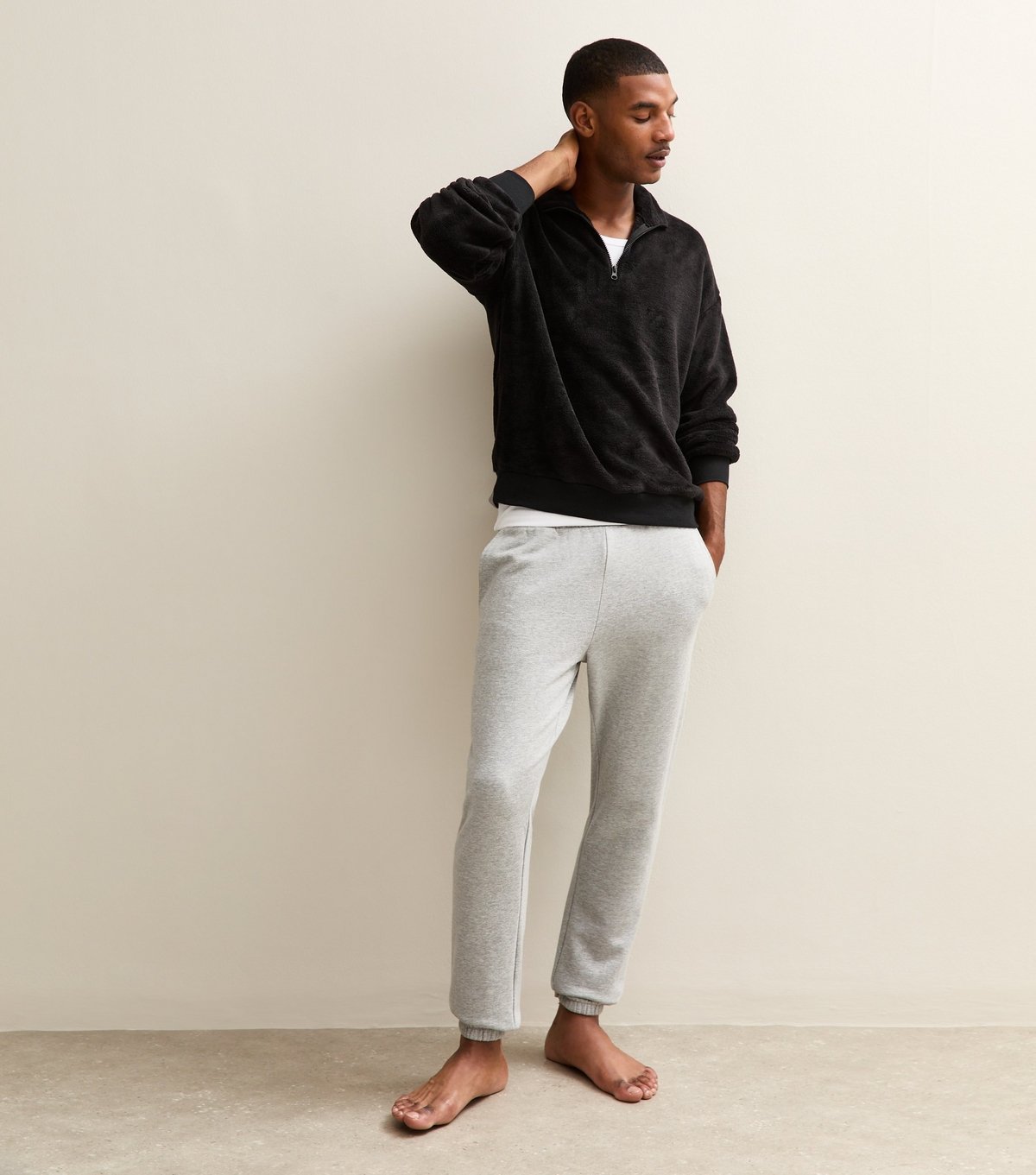 New Look Men's Black Regular Fit Quarter Zip Fluffy Funnel Neck Sweatshirt New Look - 3