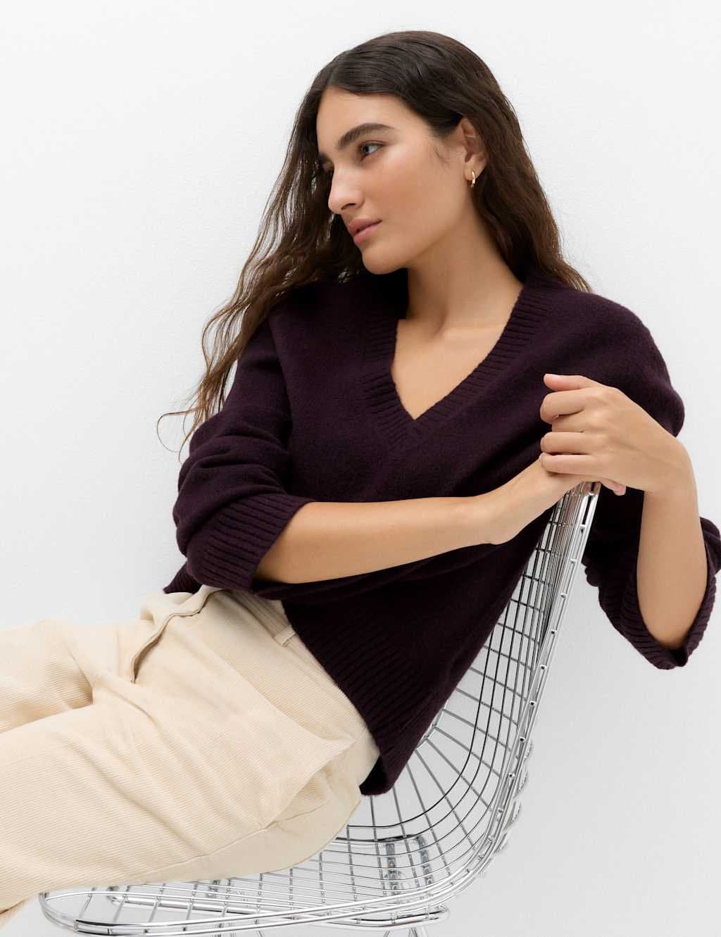 Marks & Spencer M&S V-Neck Relaxed Jumper With Wool Dark Aubergine