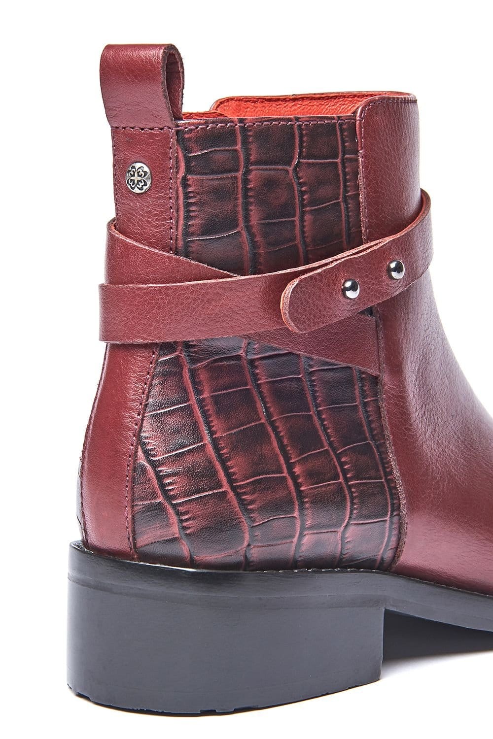 Moshulu Moshulu Women's 'Baillie' Leather Chelsea Boots in Dark Red - 4