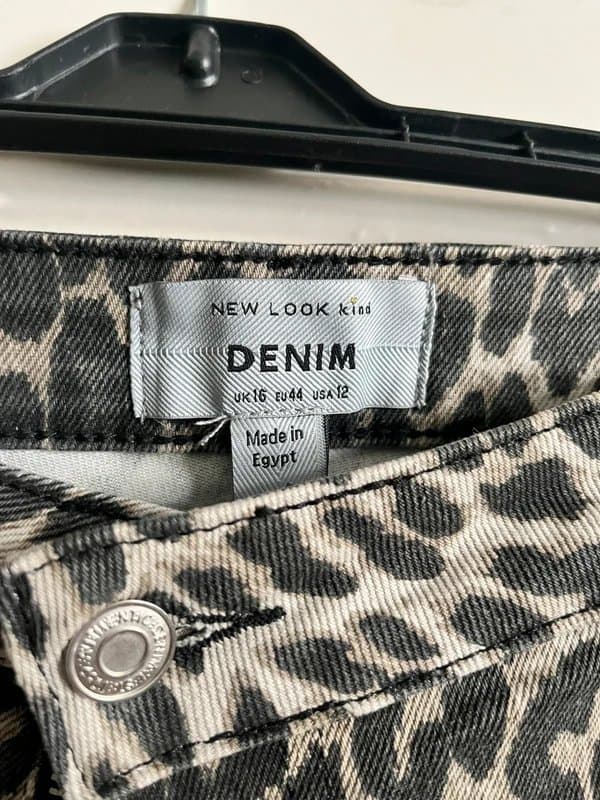 New Look Leopard print / Cheetah print denim jeans