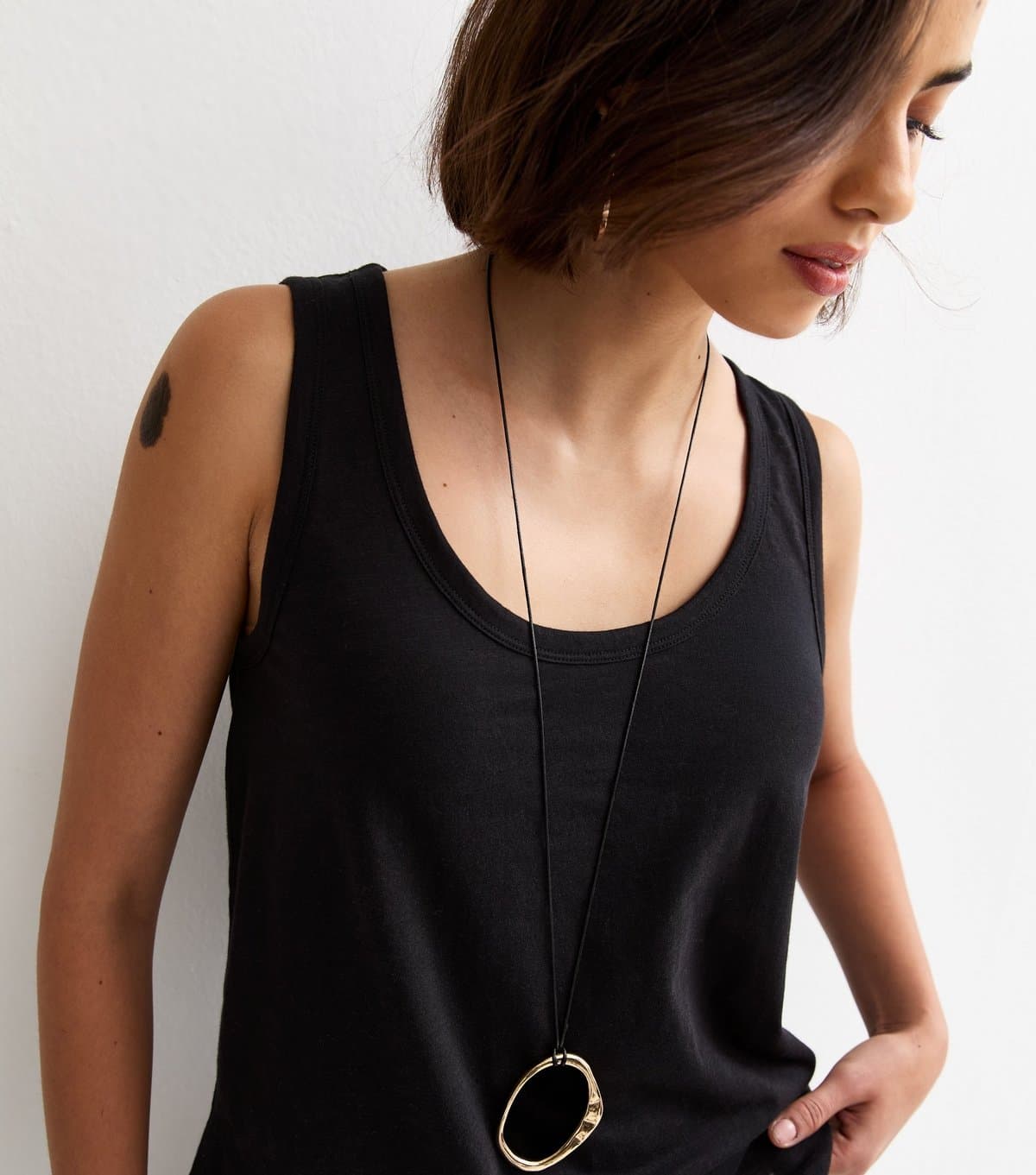 New Look Women's Black Relaxed Scoop Neck Vest New Look