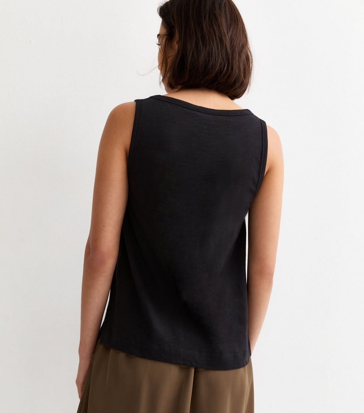 New Look Women's Black Relaxed Scoop Neck Vest New Look - 4