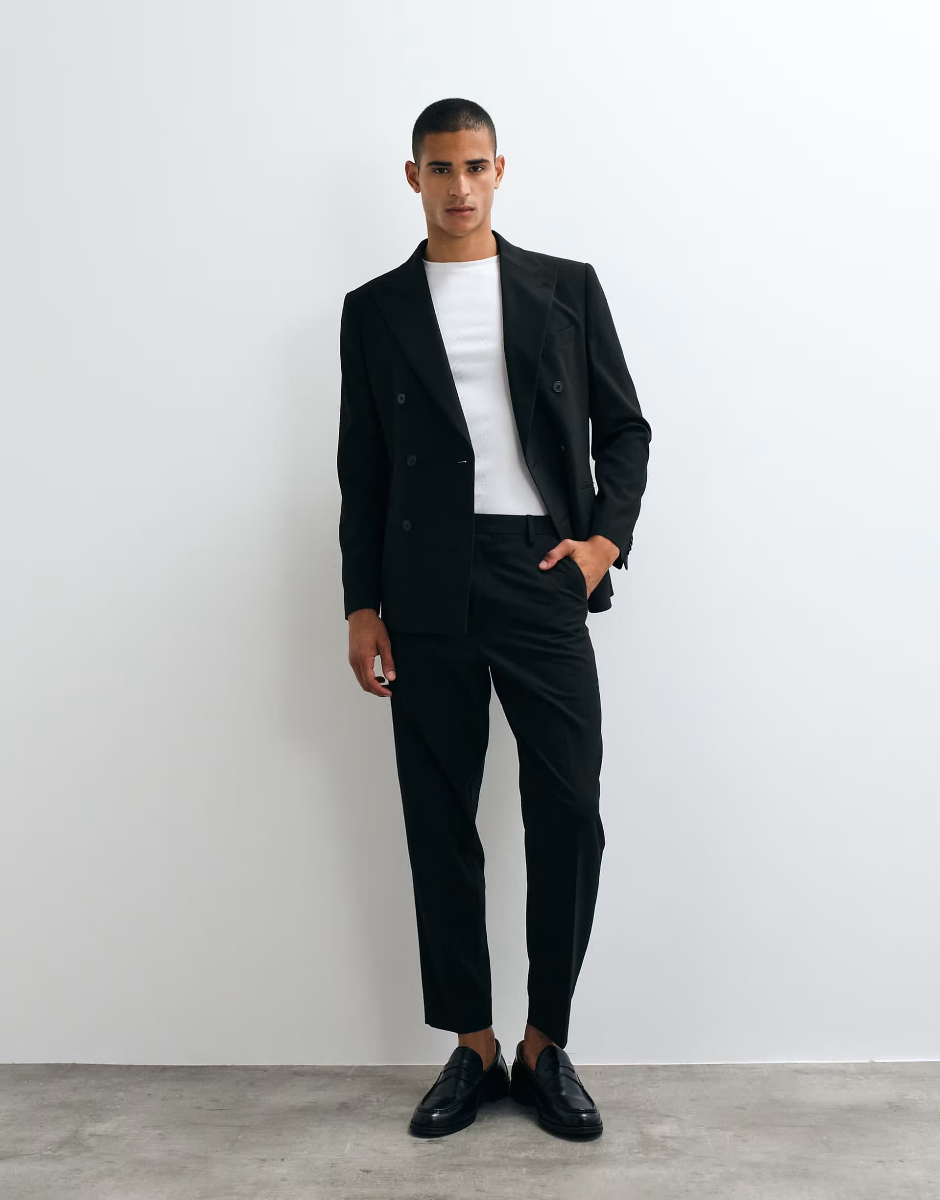 ASOS ASOS DESIGN relaxed tapered fit suit trousers in black