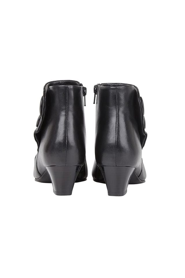Lotus Lotus Women's 'Prancer' Leather Ankle Boots in Black - 3