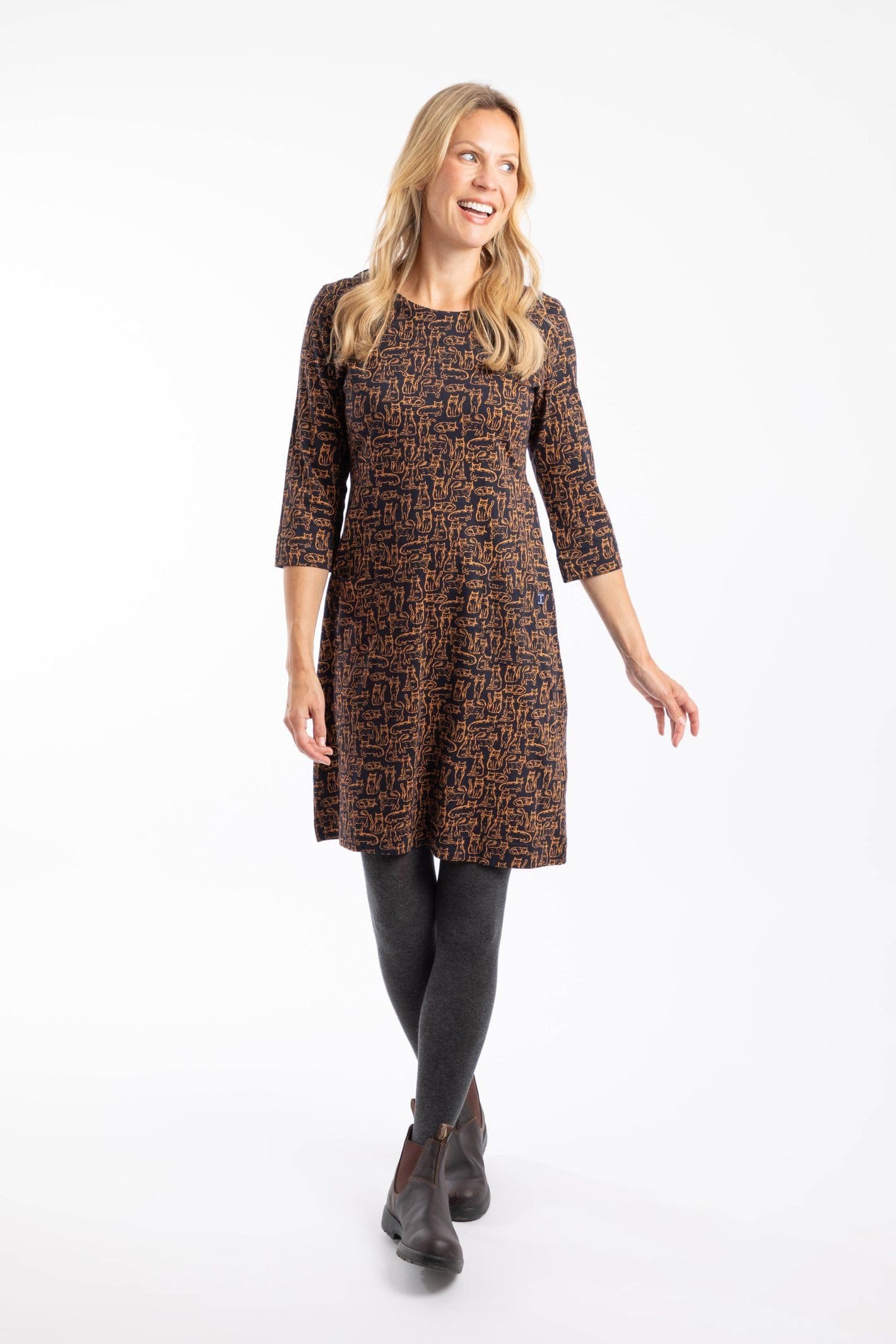 Weird Fish Weird Fish Women's Starshine Printed Jersey Dress in Midnight - 4