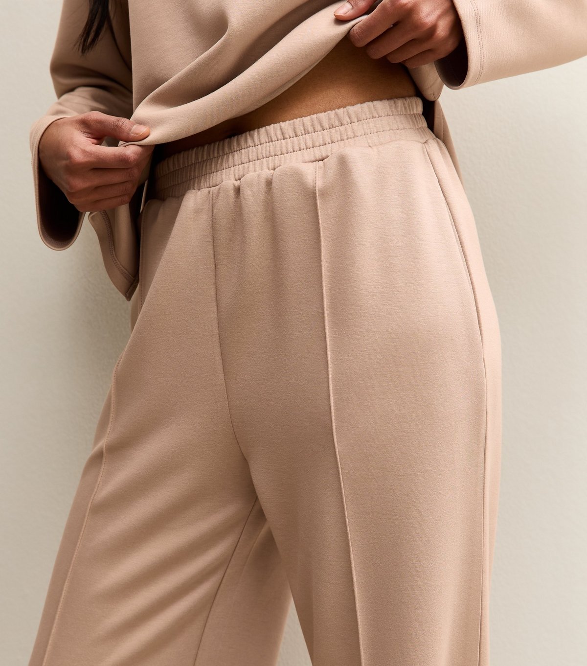 New Look Women's Premium Mink Front Seam Wide Leg Joggers New Look - 2