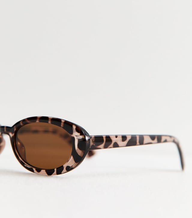 New Look Brown Cow Print Oval Sunglasses New Look - 3