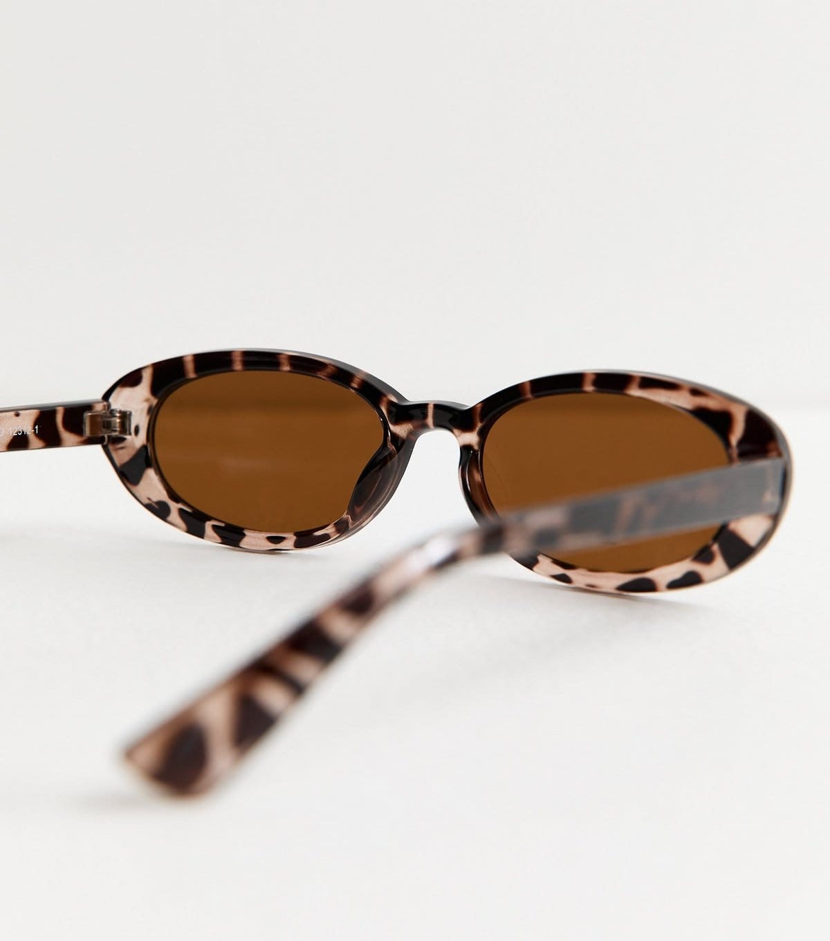 New Look Brown Cow Print Oval Sunglasses New Look - 4