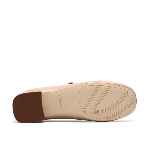 Clarks Clarks Women's Daiss30 Bar Beige Patent Court Shoes, Mary Jane - 3