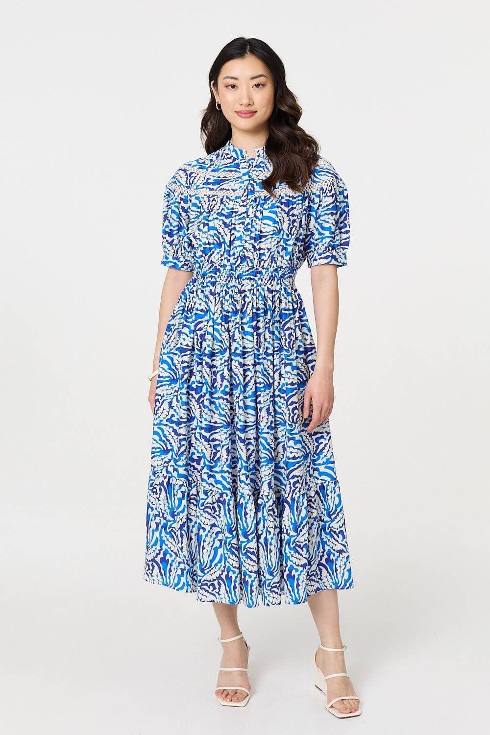Izabel London Izabel London Women's Leaf Print 1/2 Sleeve Midi Shirt Dress in Blue