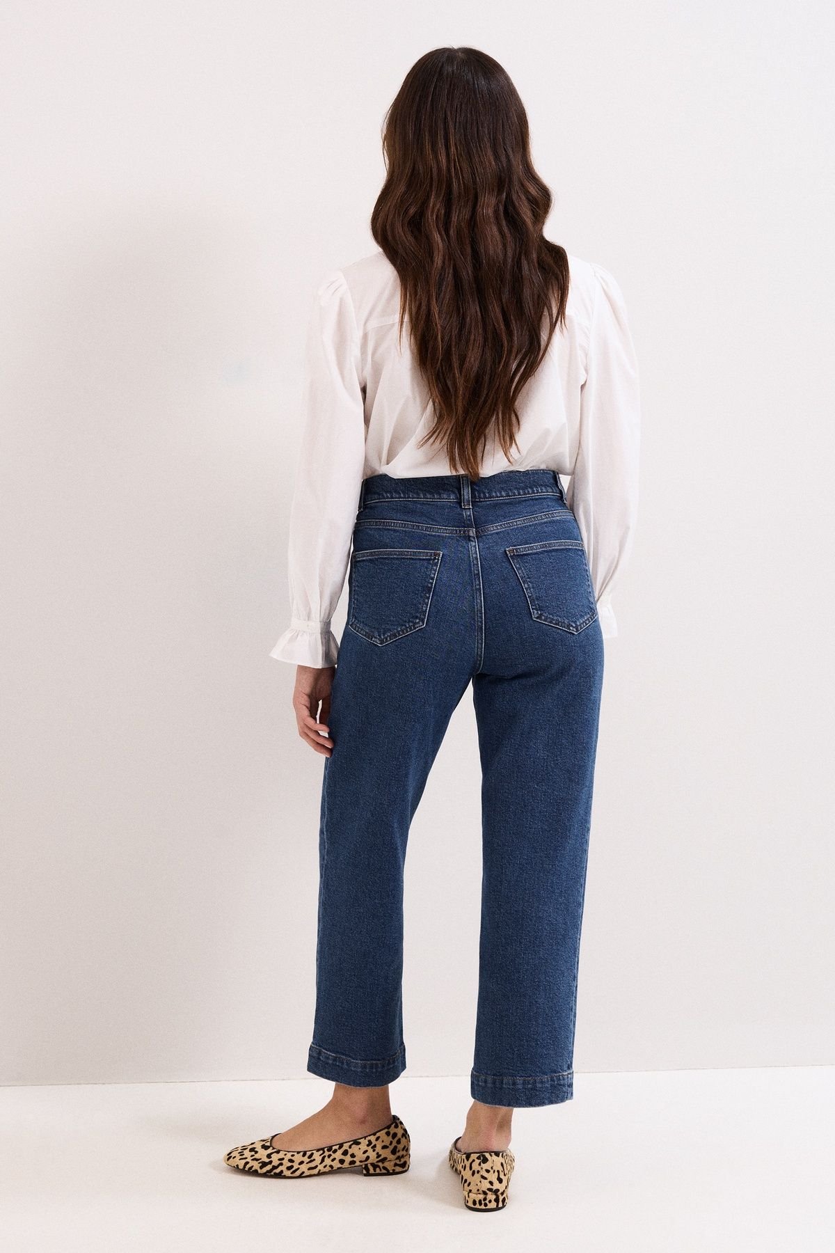 Phase Eight Phase Eight Women's Lexi Mid Wash Jean in Dark Indigo - 4