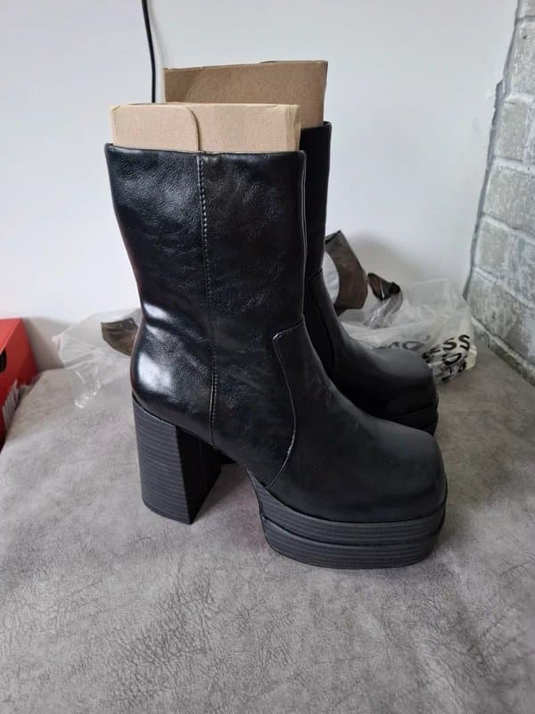 ASOS Design Asos chunky heeled leather boots