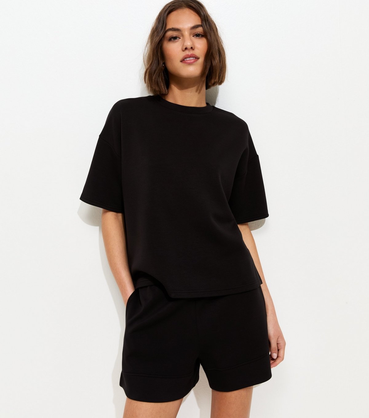 New Look Women's Premium Black Jersey Shorts New Look - 2