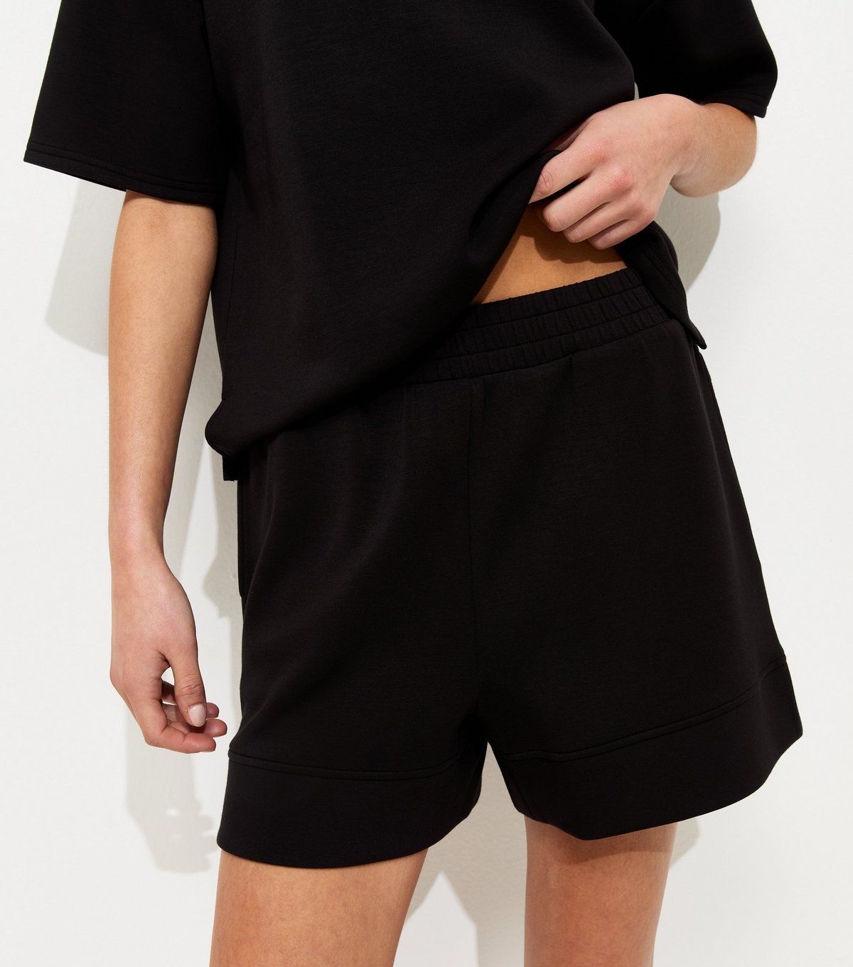 New Look Women's Premium Black Jersey Shorts New Look - 3