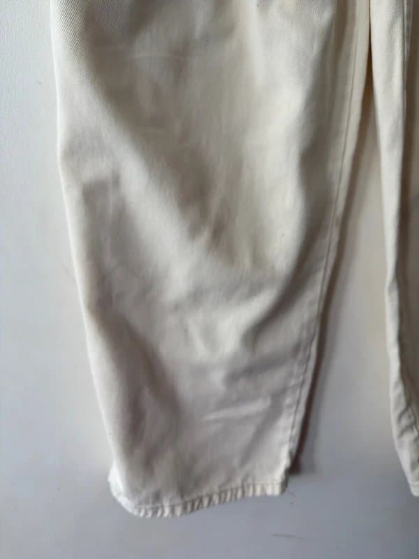 Bershka Bershka cream barrel leg jeans size 6