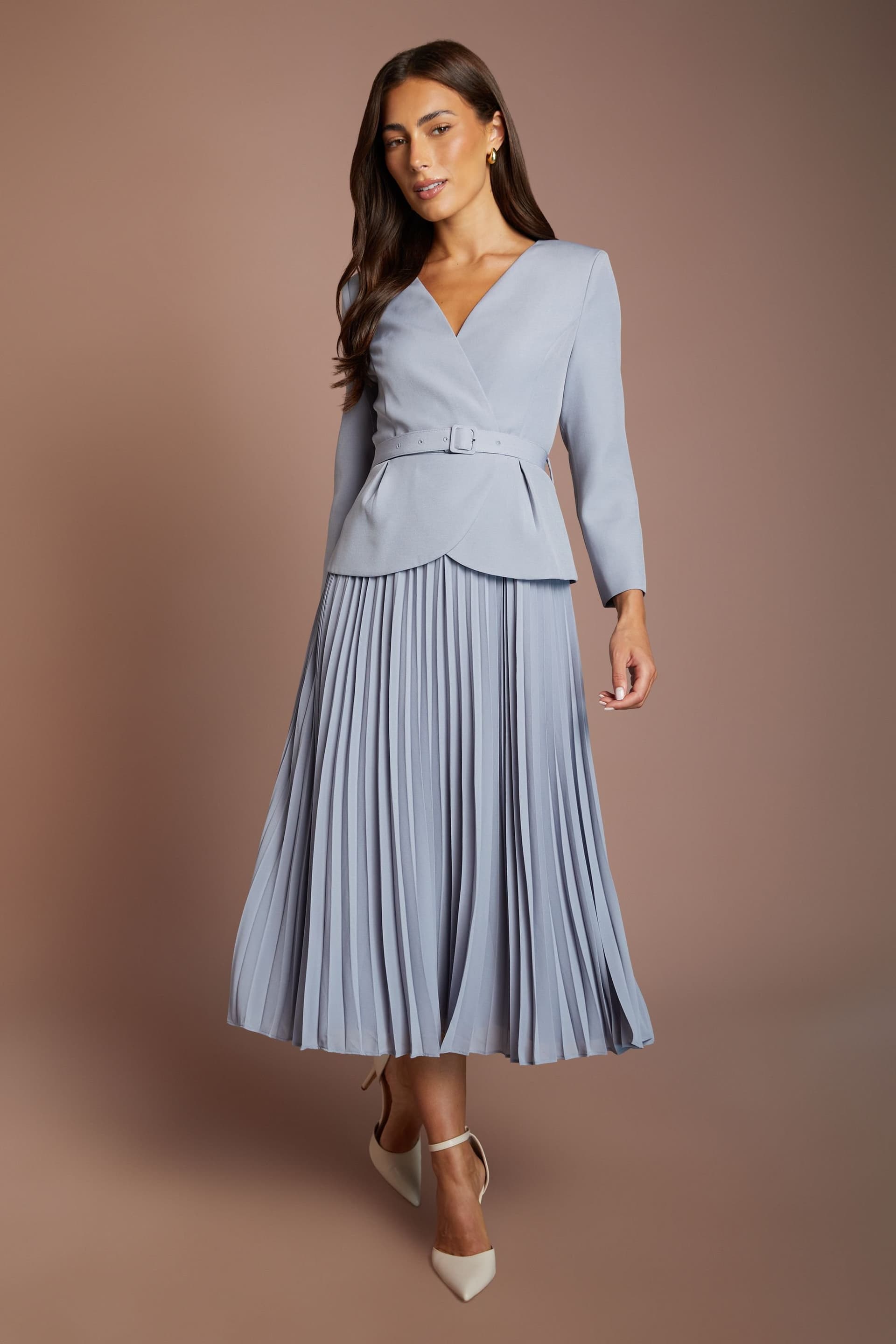 Coast Coast Women's Crepe Bodice Long Sleeve Pleated Midi Dress in Dusty Blue