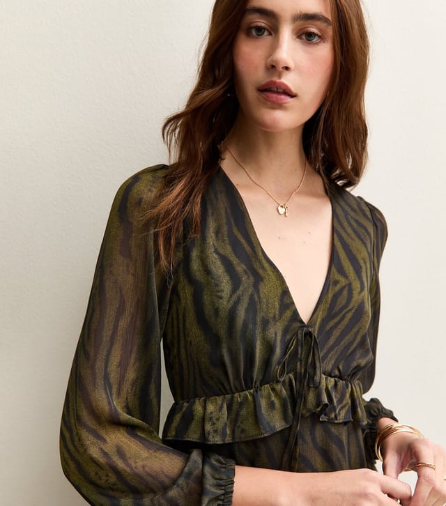 New Look Women's Green Tiger Print Chiffon Long Sleeve Mini Dress New Look - 2