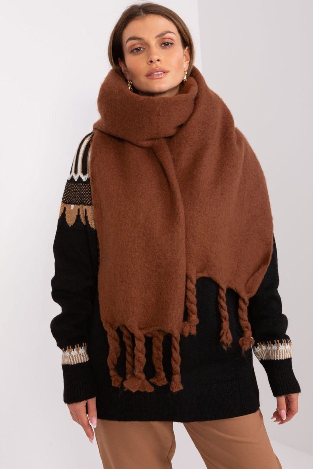 Love Lace Love Lace Women's Long Smooth Polyester Scarf with Tassels for Fall Winter in Brown