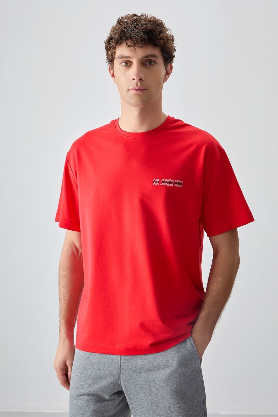 Tommy Life Tommy Life Men's Oversized Printed Cotton Jersey T-Shirt in Red