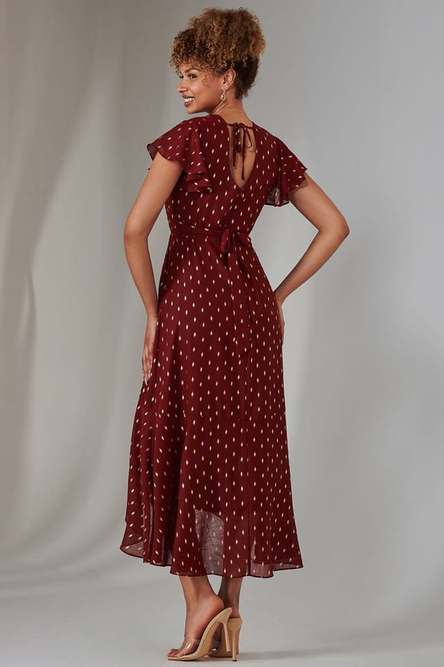 Jolie Moi Jolie Moi Women's Metallic Spot Textured Chiffon Maxi Dres in Burgundy - 2