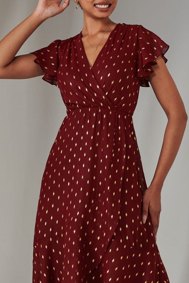 Jolie Moi Jolie Moi Women's Metallic Spot Textured Chiffon Maxi Dres in Burgundy - 3