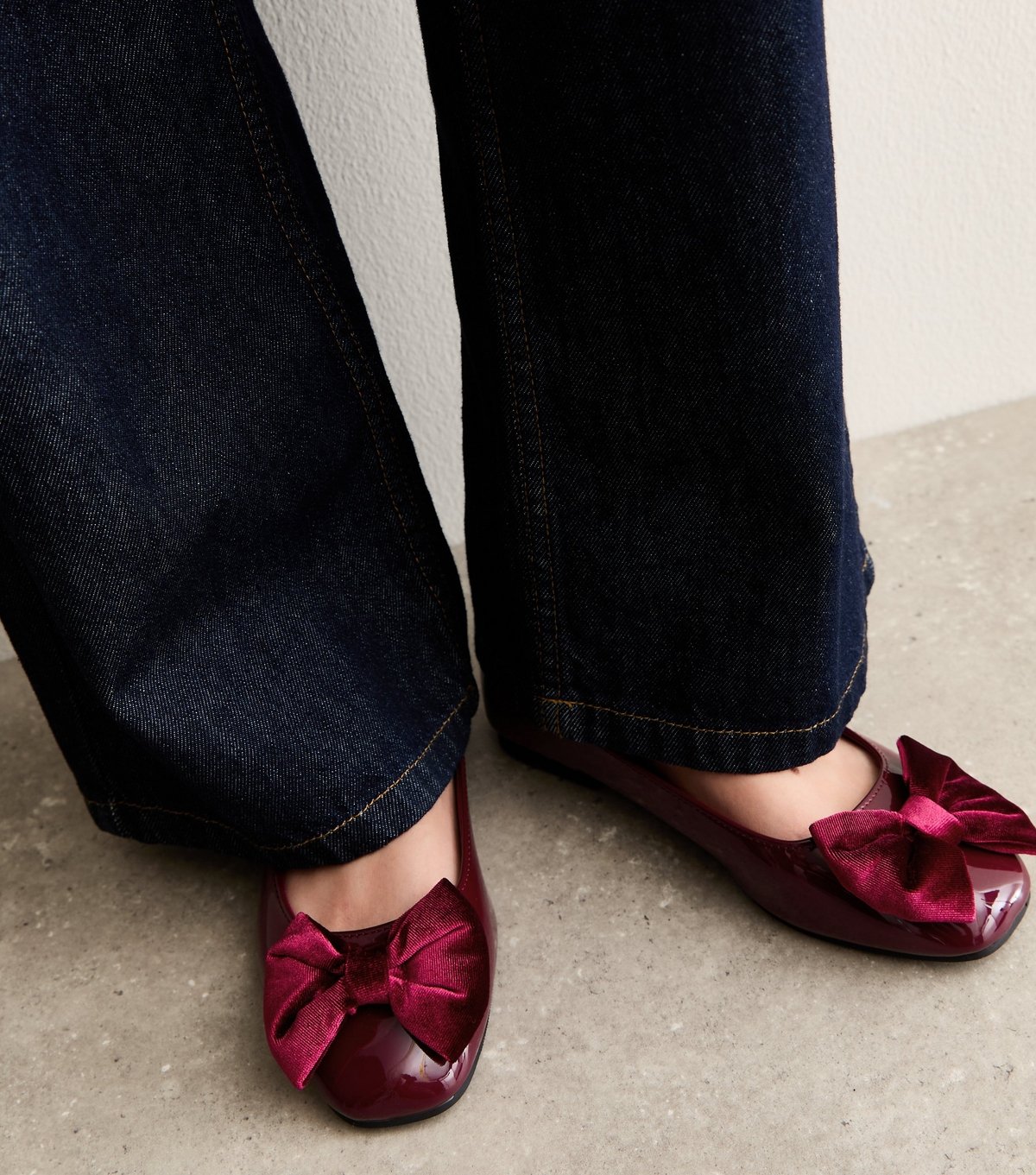 New Look Women's Extra Wide Fit Red Bow Front Faux Patent Ballerina Flats Vegan New Look - 2