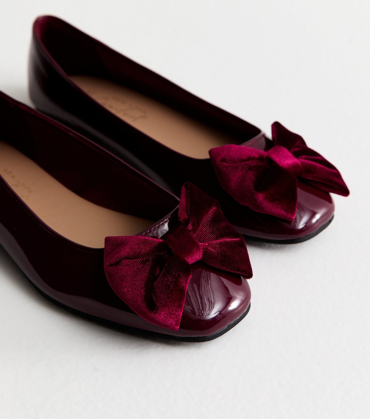 New Look Women's Extra Wide Fit Red Bow Front Faux Patent Ballerina Flats Vegan New Look - 3