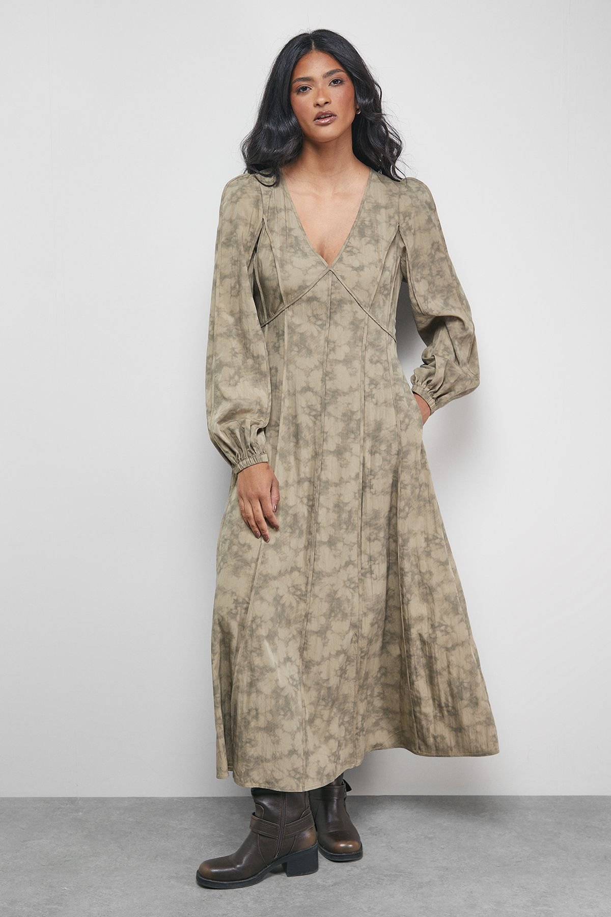 Warehouse Warehouse Women's Washed Seam Detail Plunge Neck Midi Dress in Brown - 2