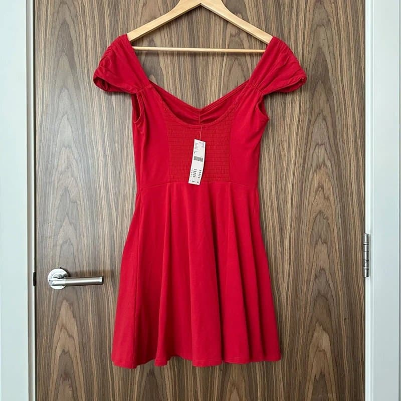 Urban Outfitters Kimchi Blue Red Ballet Sweetheart Ruched Bow Detail Cap Sleeve Mini Dress M