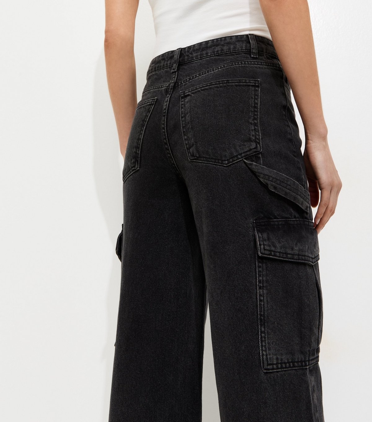 New Look Women's Tall Washed Black Cargo Pocket Jeans New Look - 2