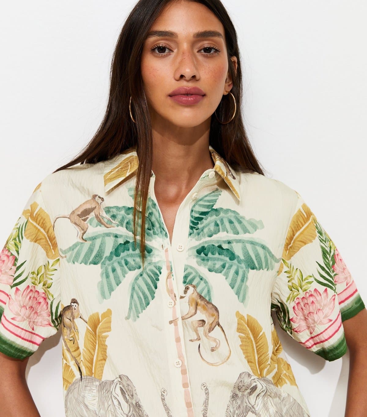 New Look Women's Cream Tropical Print Short Sleeve Shirt New Look