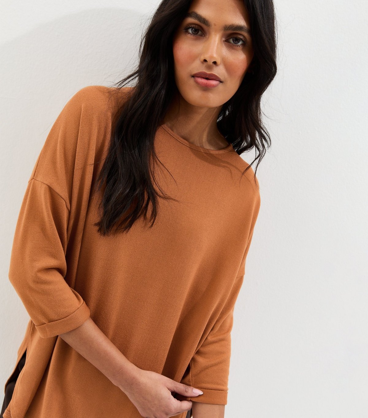 New Look Women's Tan Soft Touch Slouchy Cropped Sleeve T-Shirt New Look - 2