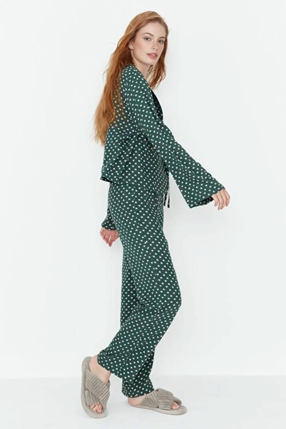 WOVCOR WOVCOR Women's 2-Piece Heart Print Viscose Woven Pajama Set with Tie Detail in Green - 2