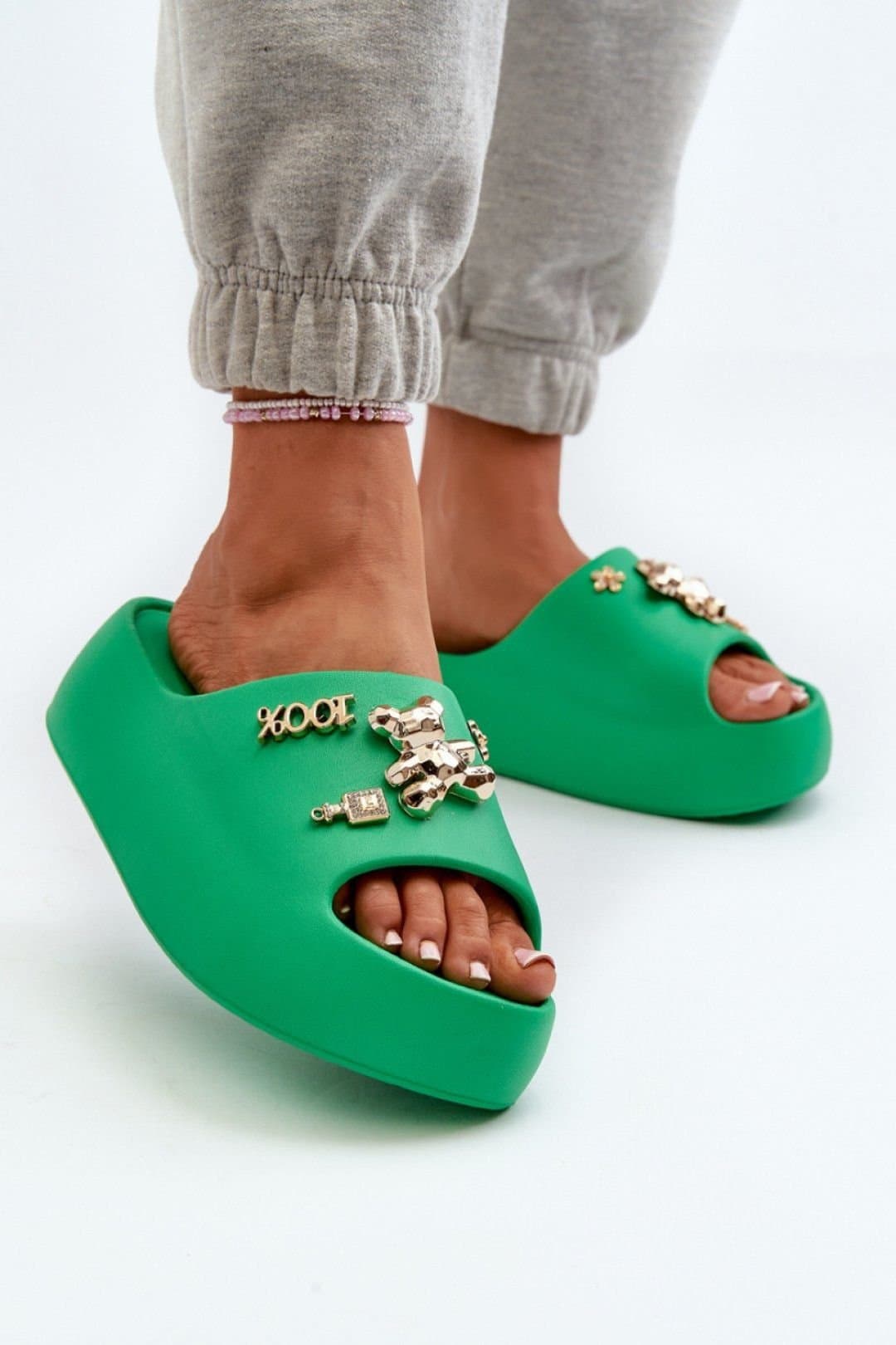 Love Lace Love Lace Women's Lightweight Foam Flip Flops with Fashion Sole Accessories in Green