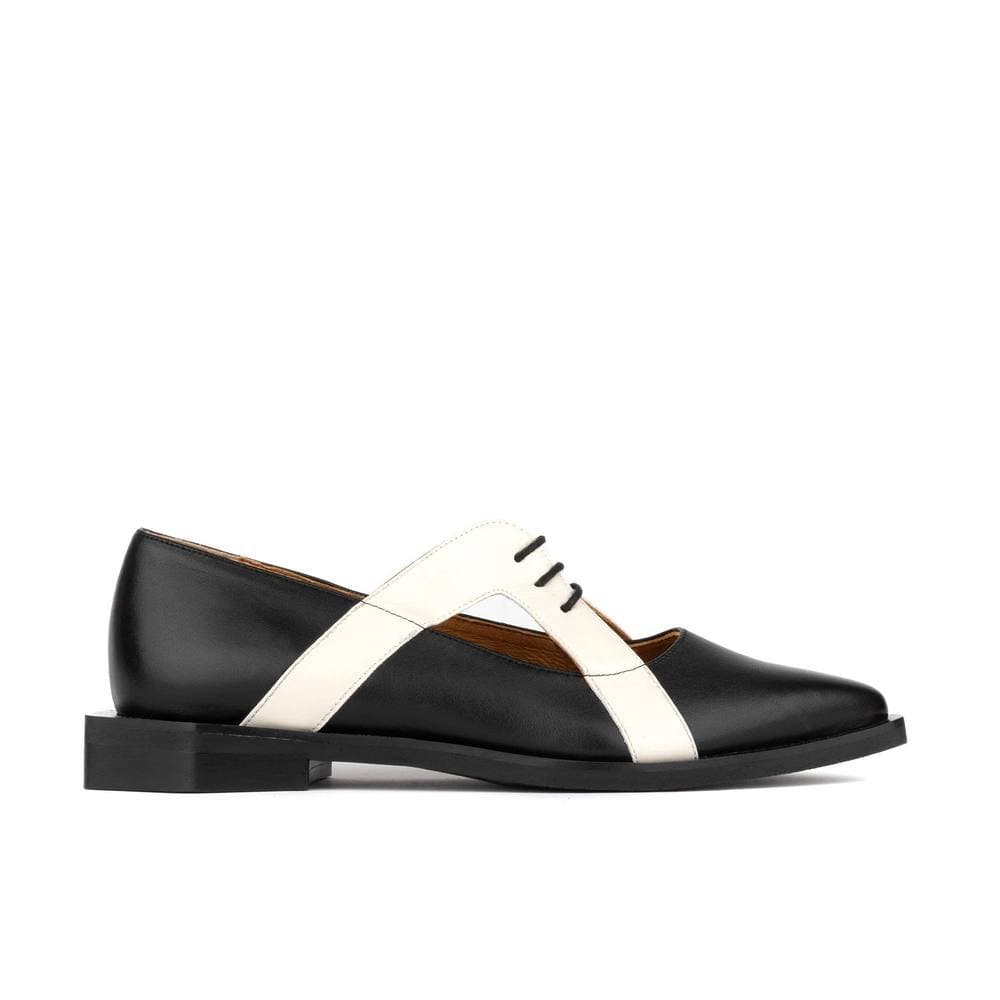 Embassy London Embassy London Black & White Harlowe Lace-Up Shoes