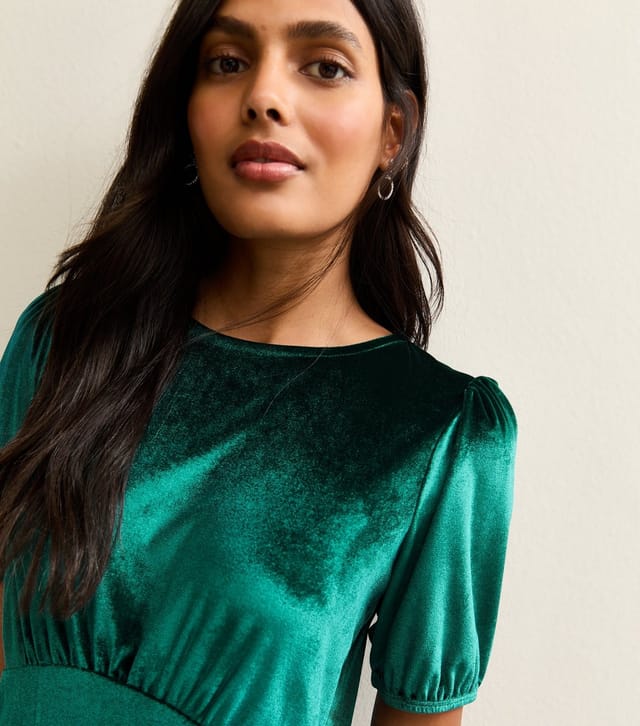 New Look Women's Dark Green Velvet Puff Sleeve Midi Dress New Look - 2
