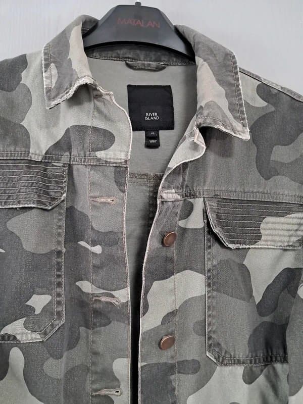 River Island Ladies River island camofladge cropped denim jacket