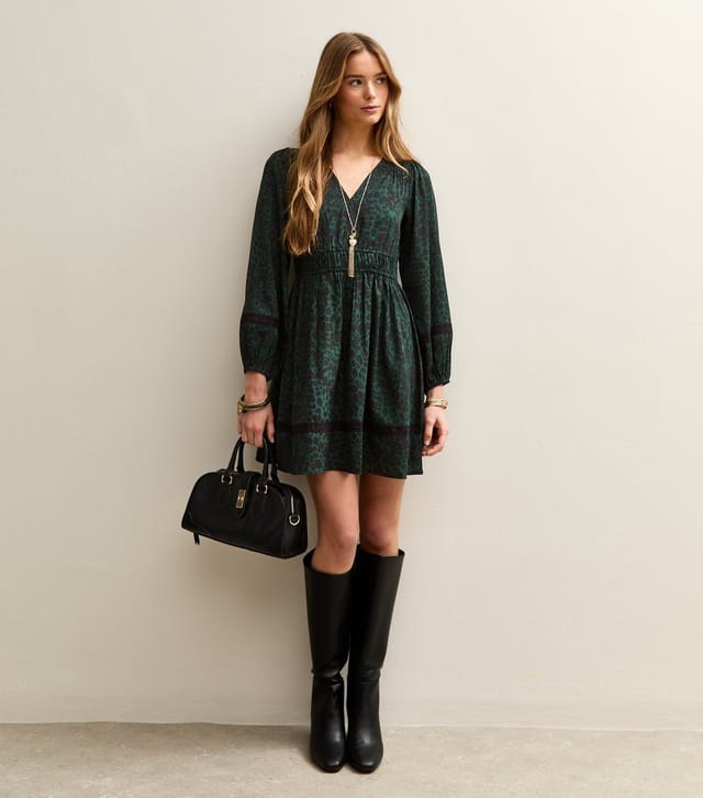 New Look Women's Green Animal Print Long Sleeve Mini Dress New Look - 2