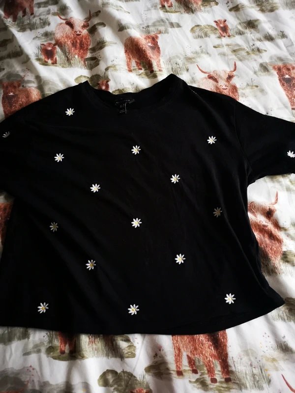 New Look Daisy box fit tshirt - 1