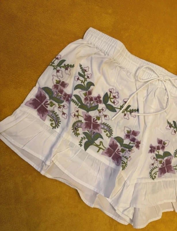 ASOS ASOS embroidered floral co-ord short in white