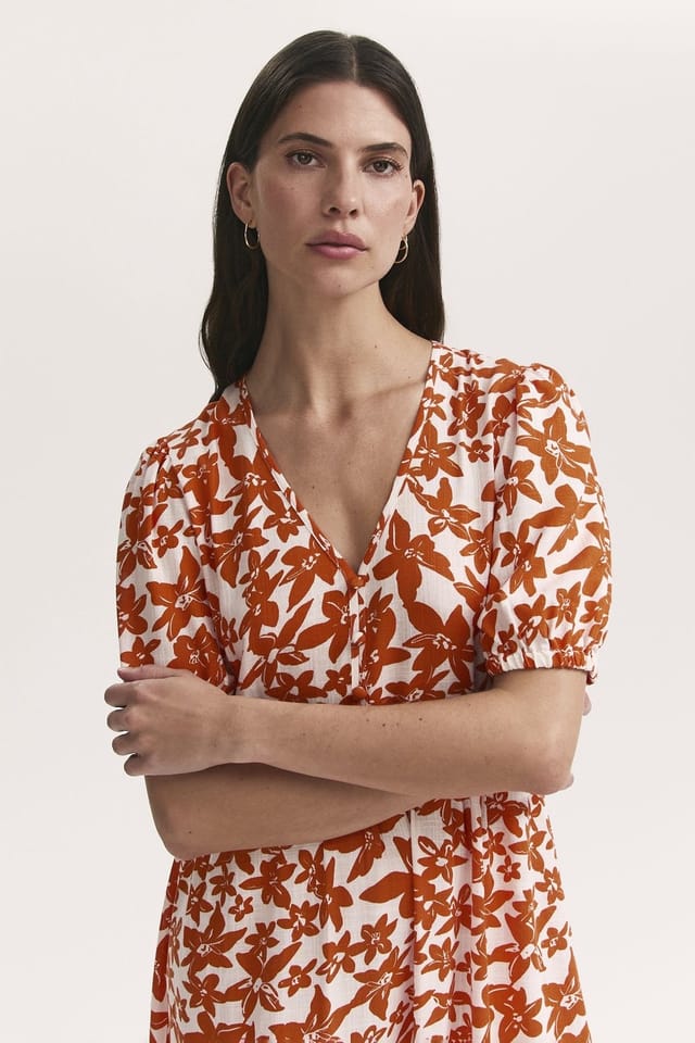 Finery London Finery London Women's Sabine Floral Tiered Midi Dress - 2