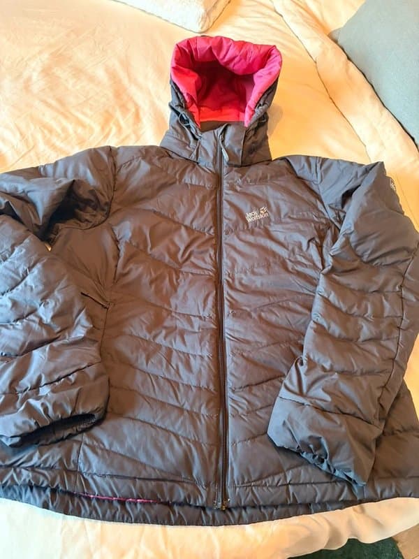 Jack Wolfskin Jack Wolfskin Down Jacket Women's size 18