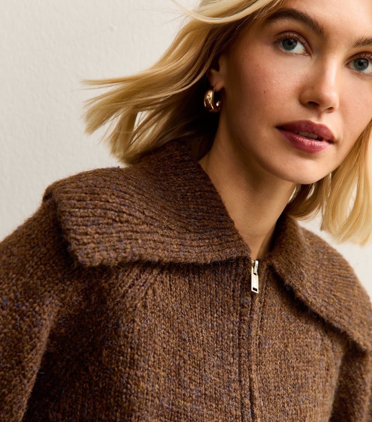 New Look Women's Dark Brown Oversized Collar Zip Through Cardigan New Look