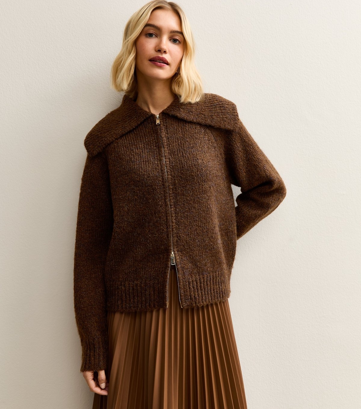 New Look Women's Dark Brown Oversized Collar Zip Through Cardigan New Look - 2