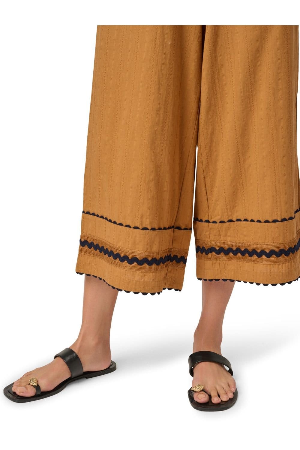 Adrianna Papell Adrianna Papell Women's Capri Trousers in Brown - 4