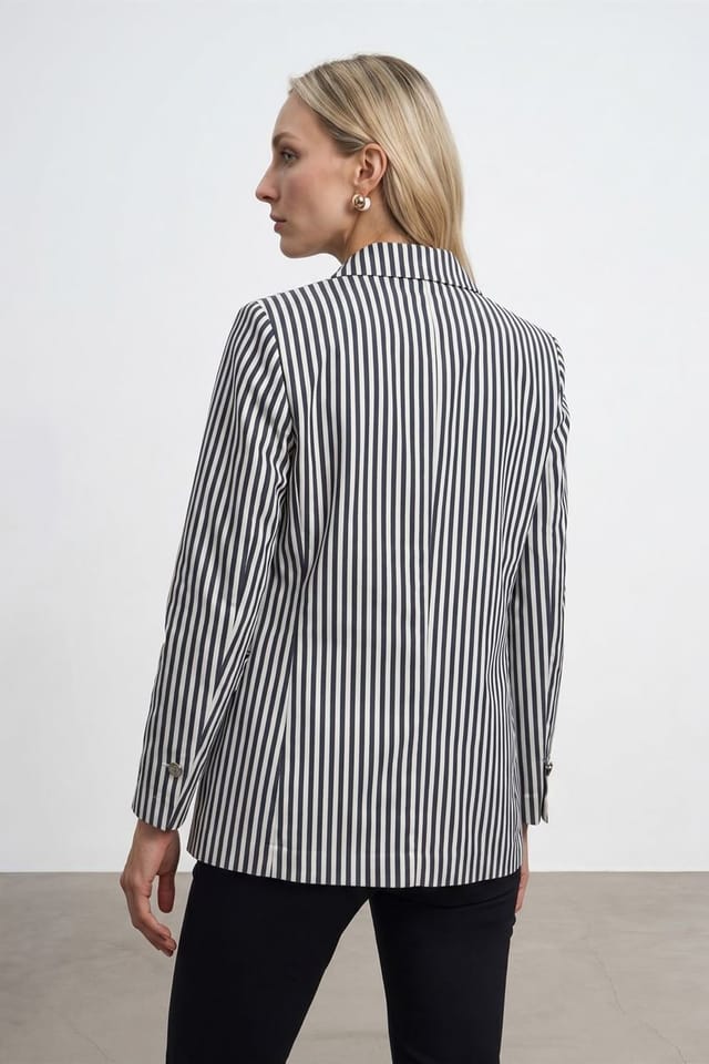 Dilvin Dilvin Women's Striped Poplin Blazer Jacket in Off-White - 2